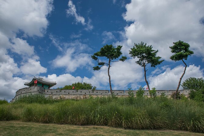 Kimchi Tour in Suwon - Exploring Hwasaeong Fortress