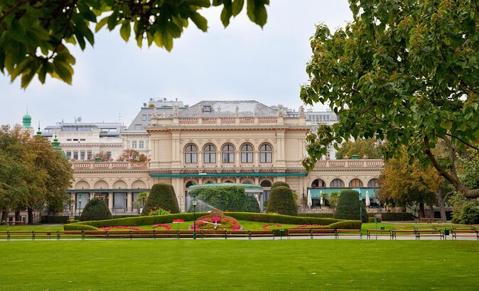 Kursalon Vienna: Johann Strauss and Mozart Concert - Concert Overview and Highlights