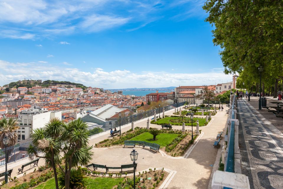 Lisbon: Full-Day Private Sightseeing Tour - Activity Description