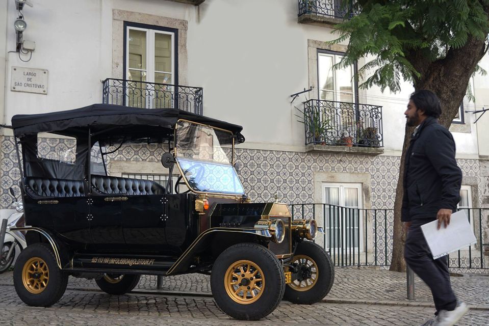 Lisbon: Private Sightseeing Tour in a Vintage Tuk Tuk - Tour Highlights