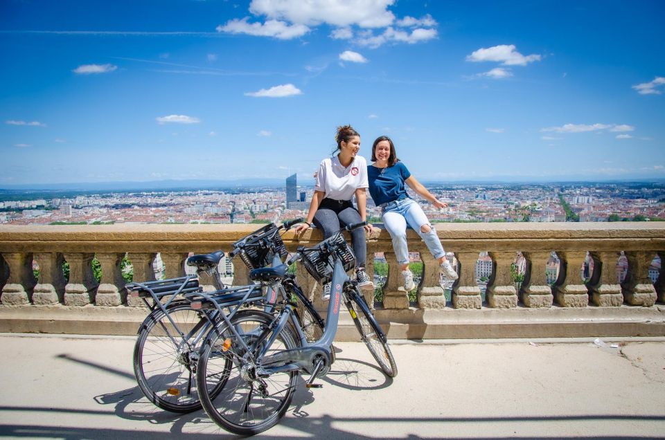 Lyon : 2 Hills E-Bikes Tour - Your 2-Hour E-Bike Adventure