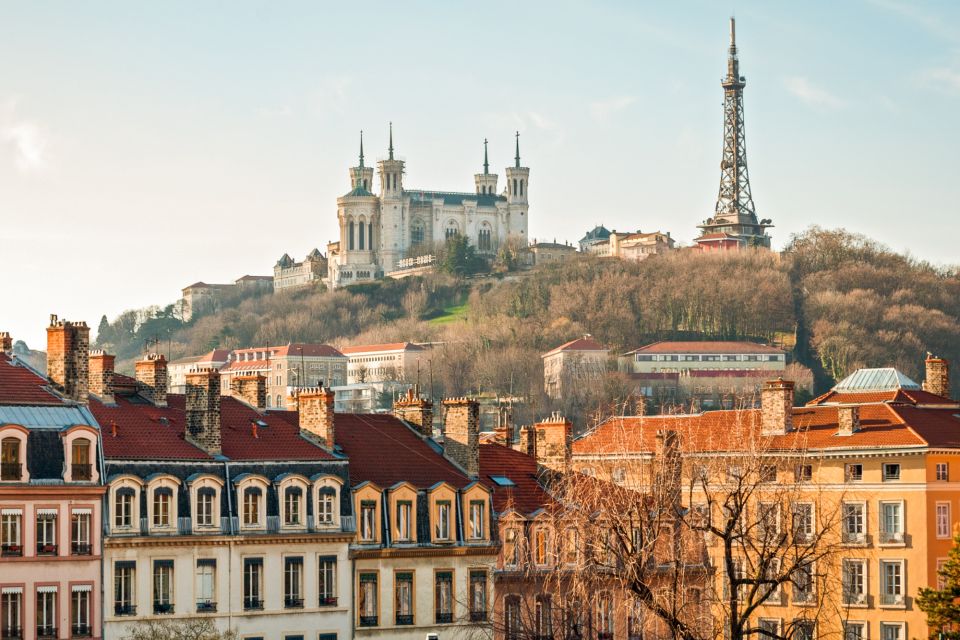 Lyon: First Discovery Walk and Reading Walking Tour - Itinerary and Walking Route