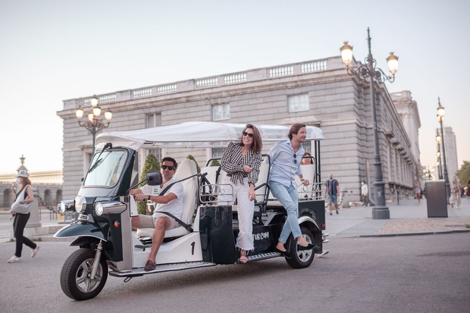 Madrid: Private City Tour by Eco Tuk Tuk - Tour Itinerary