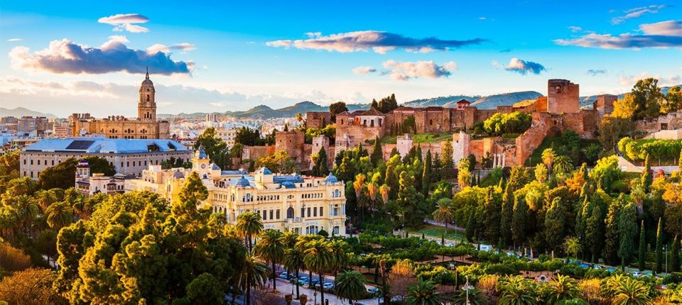 Málaga: Private Personalized Walking Tour - Itinerary