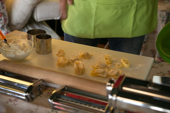 Milan Small-Group Italian Cooking Class With Gelato - Location and Accessibility