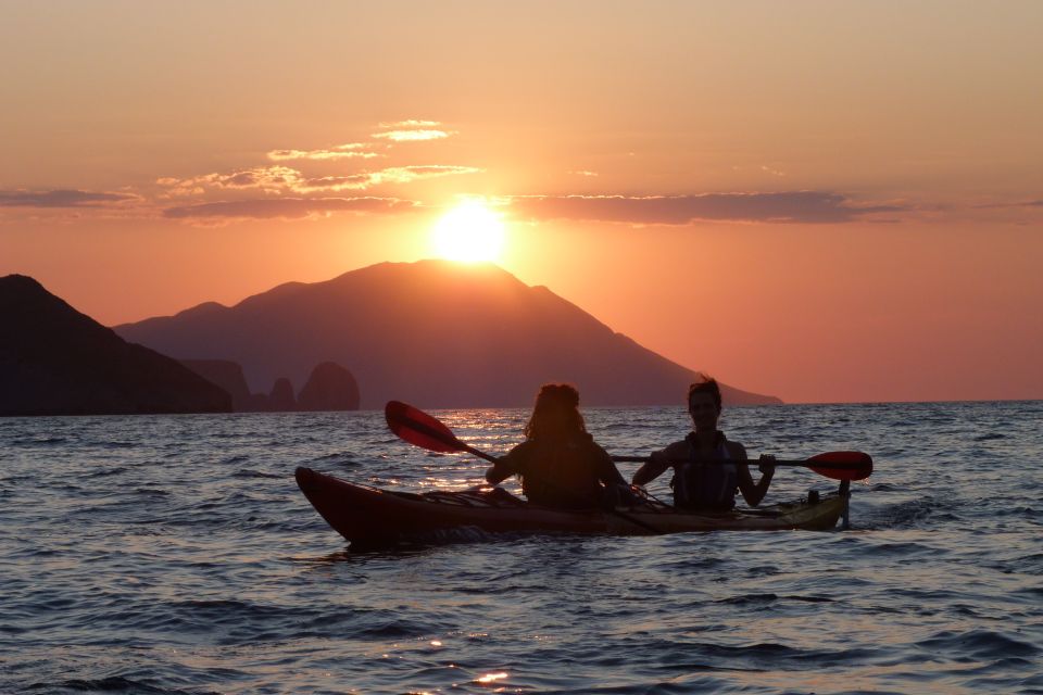 Milos: Sea Kayaking Trip at Sunset With Snack - Experience Highlights