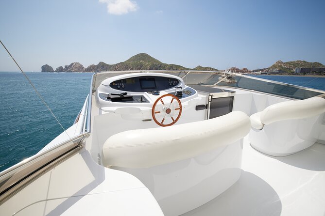 Number Juan 100ft Yacht Azimut Rental - Yacht Experience Details