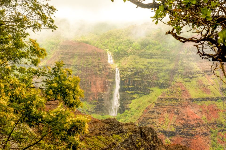 Oahu: Complete Island Tour With Tropical Waterfall - Group Size and Cancellation Policy