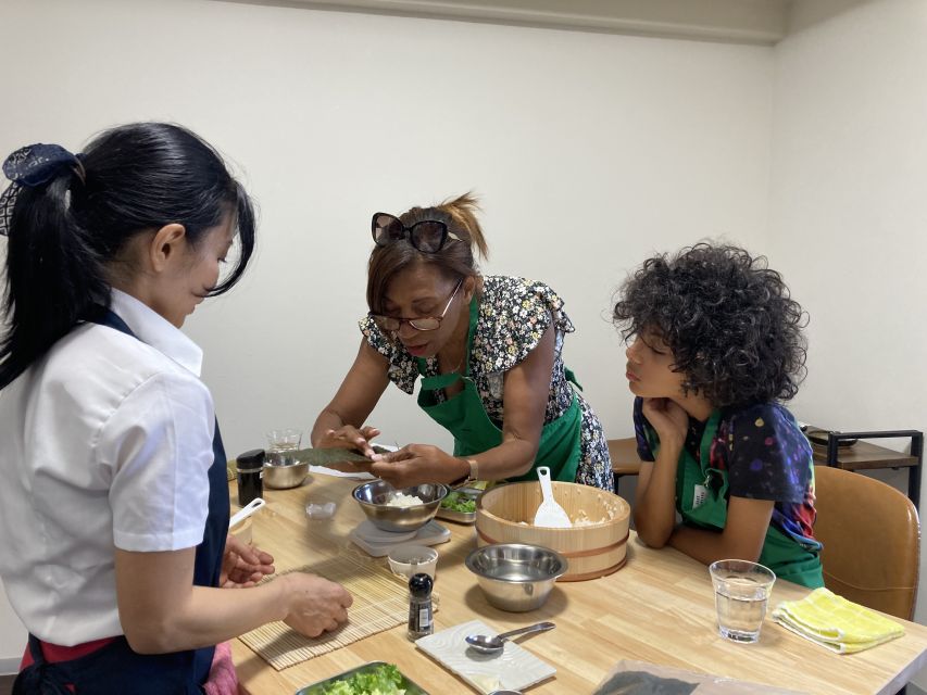 Osaka: Sushi Class in Dotonbori - Sushi Making Experience