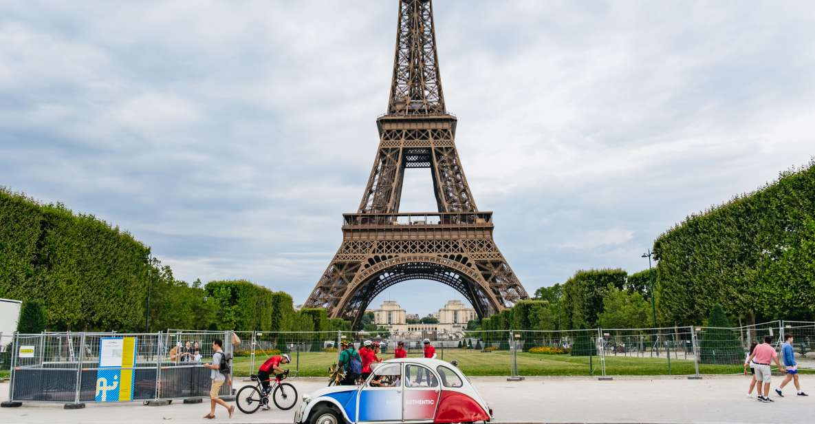 Paris: 1-Hour Vintage Citroen 2CV Tour - Experience the City of Light