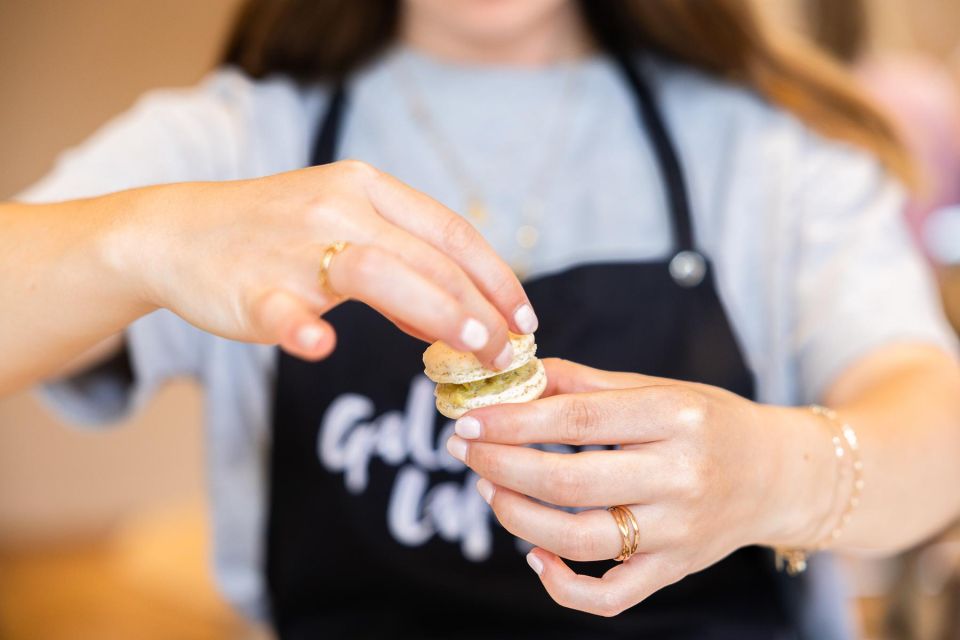 Paris: Macaron Class at Galeries Lafayette - Reservations