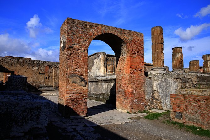 Pompeii Full-Day Tour Including All Highlights and Newly Opened Houses - Tour Logistics and Experience