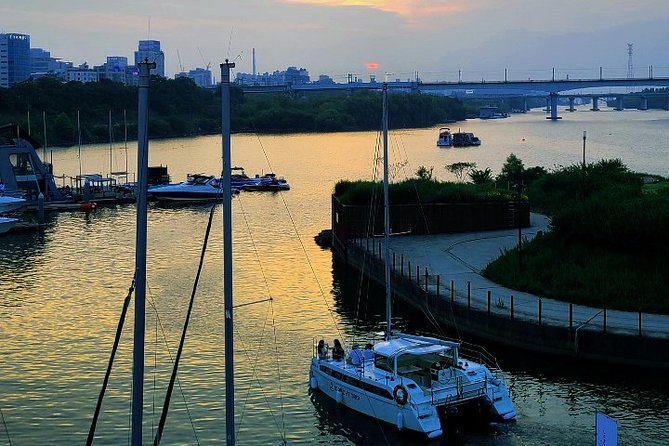 Private Catamaran Yacht Tour in Han River - What to Expect on Board