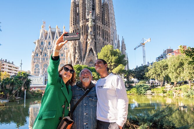 Sagrada Familia Small Group Guided Tour With Skip the Line Ticket - Reviews and Testimonials