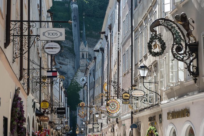 Salzburg Old Town Walking Tour - Key Landmarks Covered