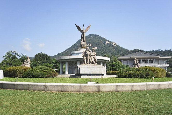 Seoul: Discover Trekking Trail at DMZ in the Heart of the City - Important Health and Age