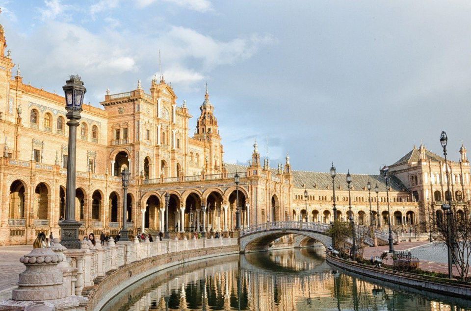 Seville Private Guided Walking Tour - Activity Highlights