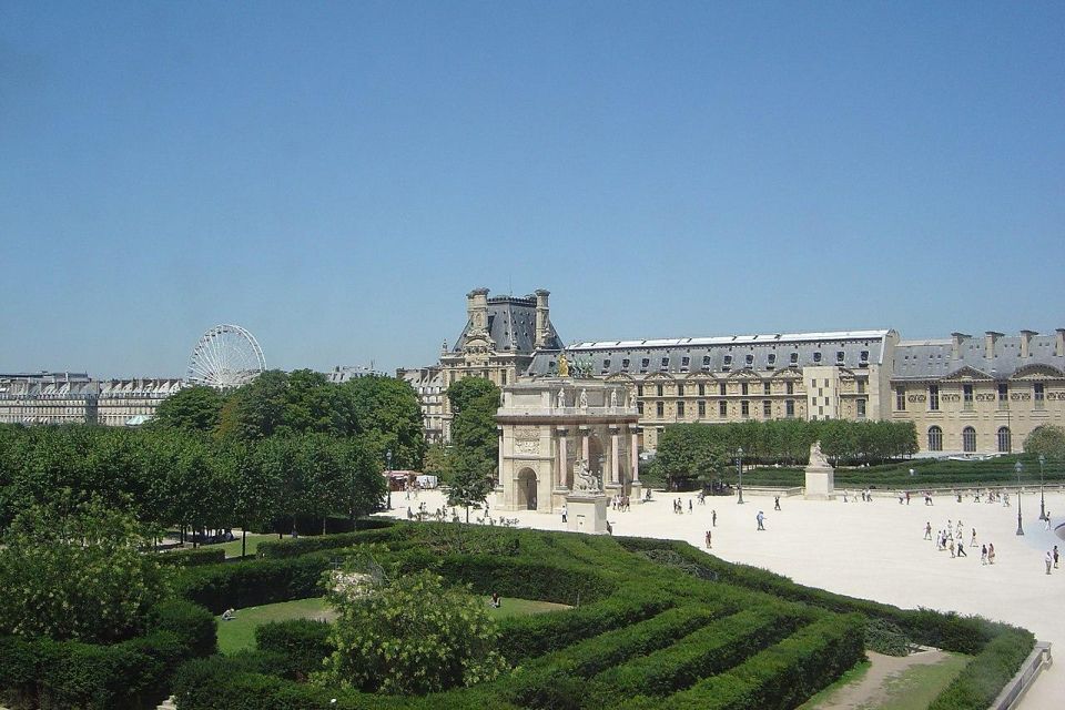 Sightseeing Tour of Paris - Louvre Museum Visit