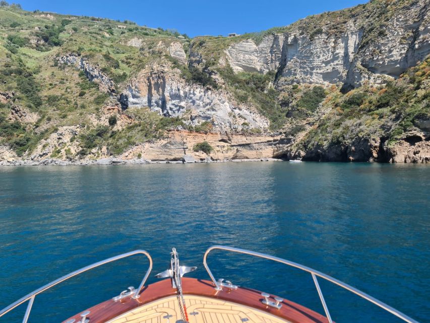 Sorrento/Positano: Capri Island RIB Boat Tour With Drinks - Inclusions and Exclusions