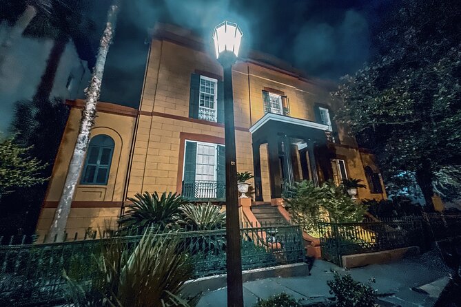 Spirits and Scoundrels Adults Only Savannah Ghost Tour 10pm - Duration and Focus