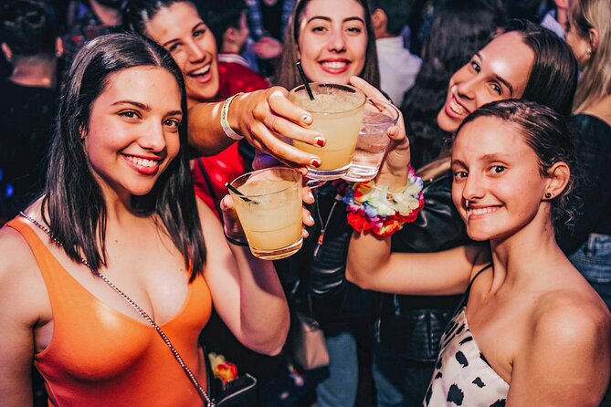 The Ultimate NYE Pub Crawl - What to Expect on Tour