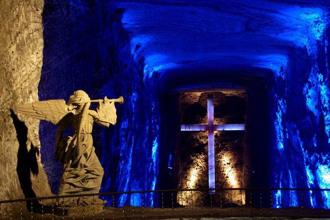 Tour of Zipaquirá: Visit the Salt Cathedral and the Main Squares - Underground Adventure