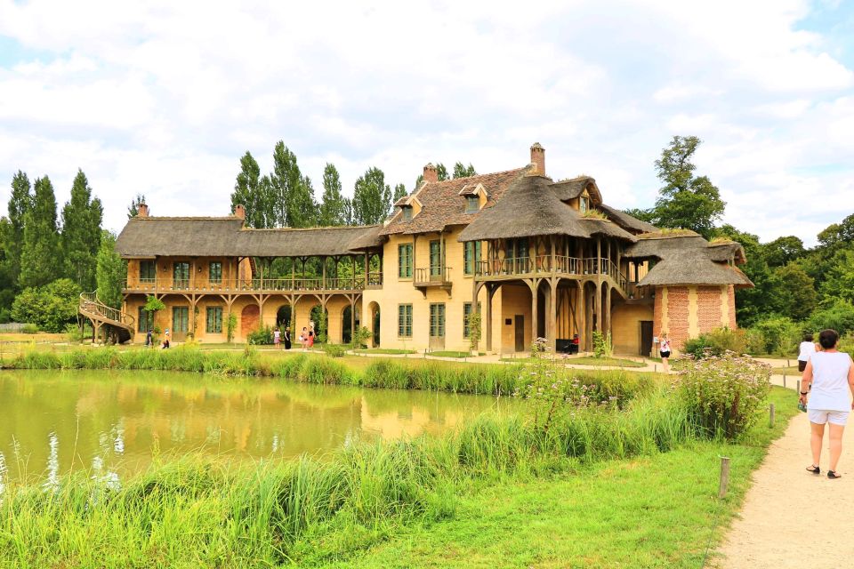 Versailles: Skip-The-Line Guided Palace Tour W/ Gardens - Experience Highlights