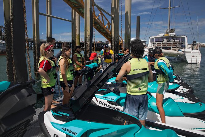 1-Hour Thunderball Shipwreck Jet Skiing in Darwin - Safety and Accessibility Notes