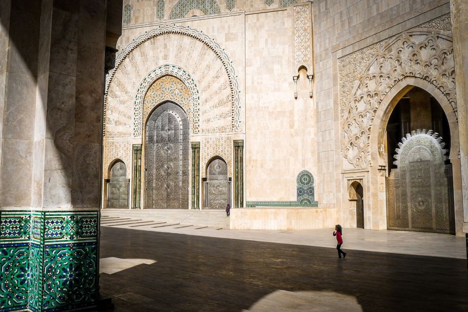 5-Day Trip From Tangier to Casablanca - Day 2: Chefchaouen to Fes