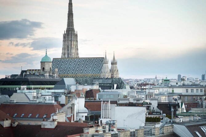 A Box for a Romantic Walk in the City Center of Vienna - Cancellation and Refund Policy