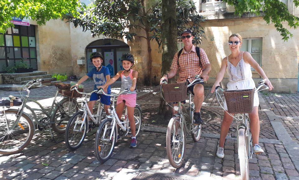 Bordeaux: Guided Bike Tour - Bike Ride Through the City