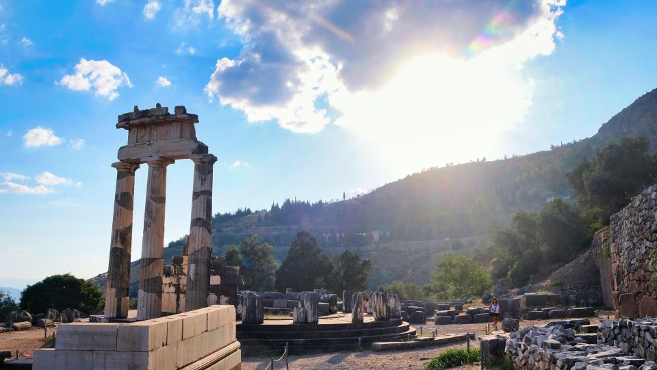 Delphi: Exclusive Self-Guided Audio Tour in Earths Navel - Logistics and Meeting Point