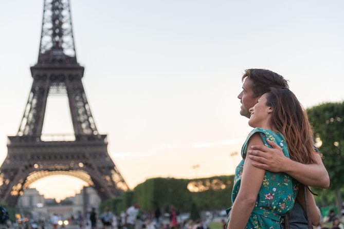 Eiffel Tower Dinner With Seine River Cruise and Moulin Rouge Show - Additional Information