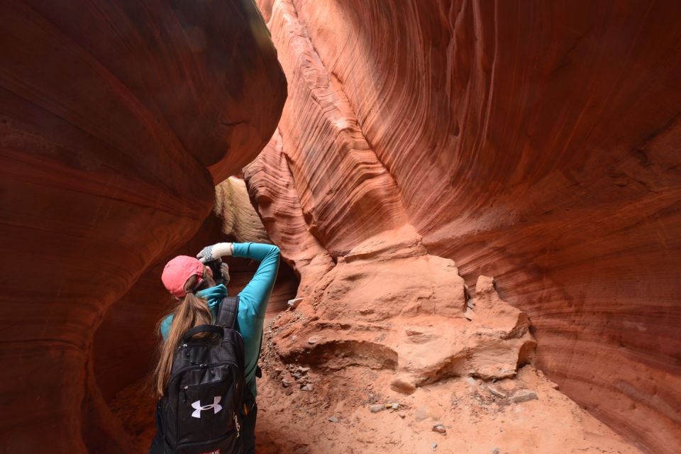 From Kanab: 3-Hour Peek-a-Boo Slot Canyon Hiking Tour - Tour Logistics