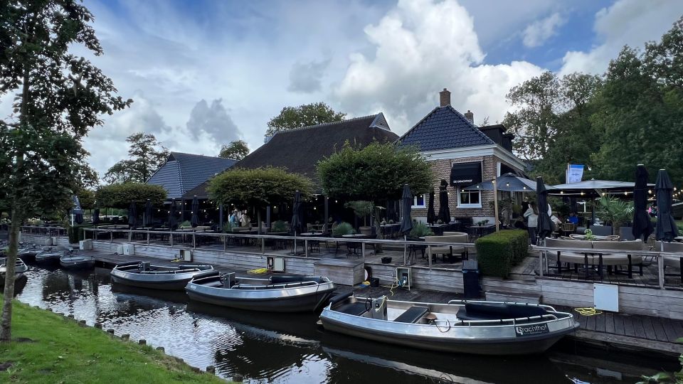 Giethoorn: Walking Tour Canalboats, Old Dutch Houses & More! - Inclusions