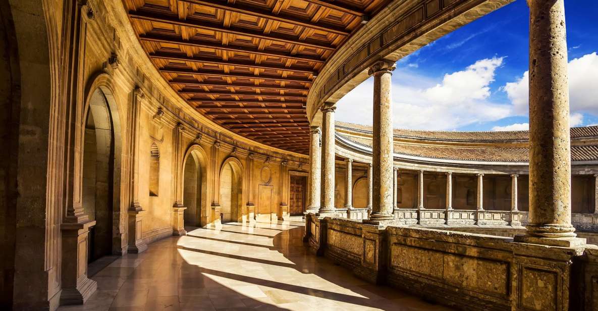 Granada: Alhambra and Generalife Private Fast-Track Tour - Itinerary