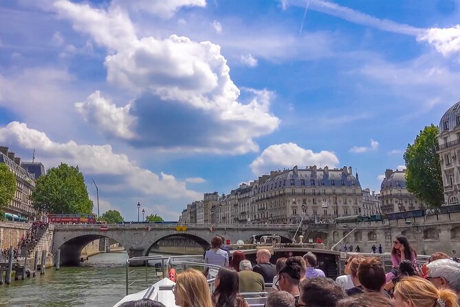 Guided Boat Cruise on Paris Seine, Optional Eiffel Tower Dinner - Visual Insights