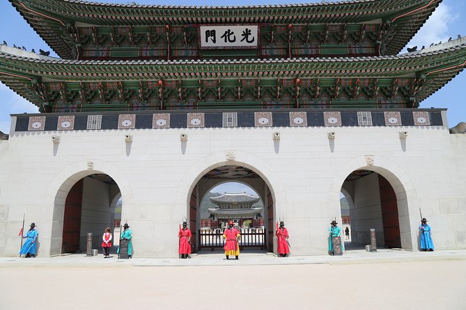 Gyeongbokgung Palace Private Half-Day Tour - Important Tour Information