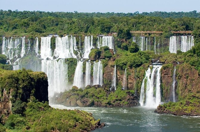 Iguazu Falls: Visit to Argentinian and Brazilian Side in Two Days - Common questions