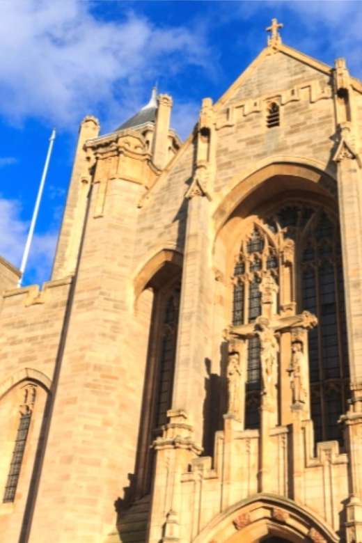 Leeds Scavenger Hunt and Sights Self-Guided Tour - Inclusions and Exclusions