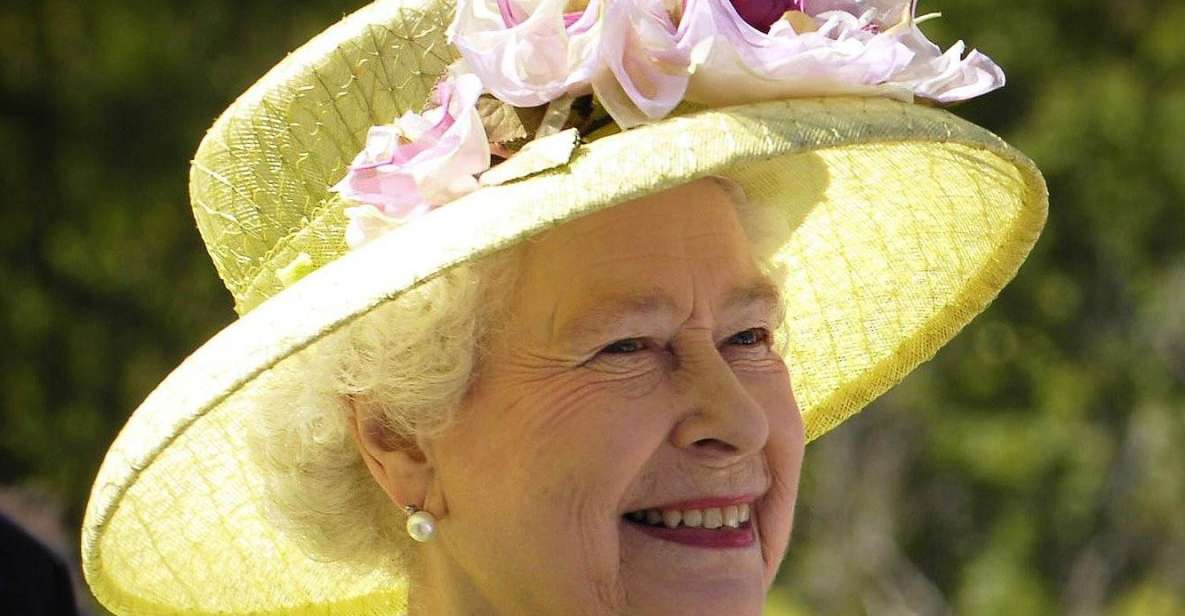 London: Life and Legacy of Queen Elizabeth II Private Tour - Inclusions