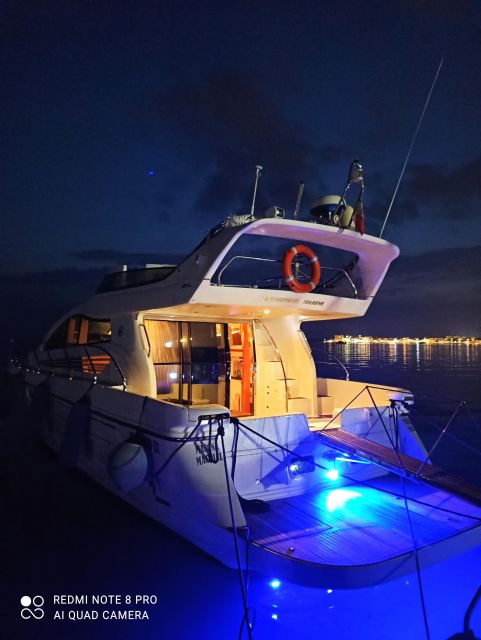 LUXURY YACHT RENTAL WITH CREW - Crew Professionalism and Service