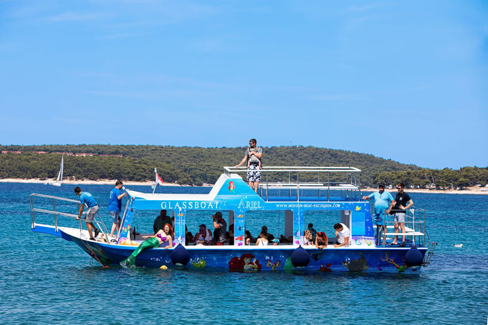 Medulin: Private Glass Bottom Boat Tour to Levan Island - Inclusions