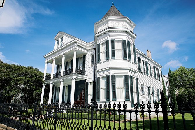 New Orleans Homes of the Rich and Famous Tour of the Garden District - Traveler Photos and Reviews