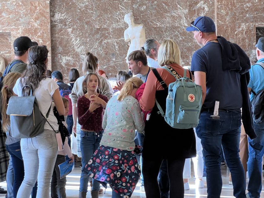 Paris Louvre: 2-Hour Private Tour for Groups or Families - Tour Guides and Languages