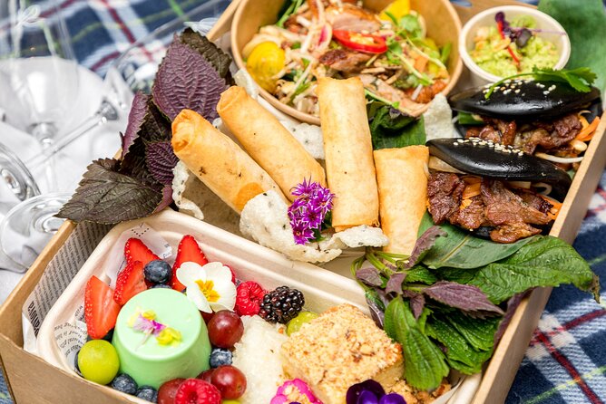 Picnic in the Royal Botanic Gardens for 2 - What to Expect From Service