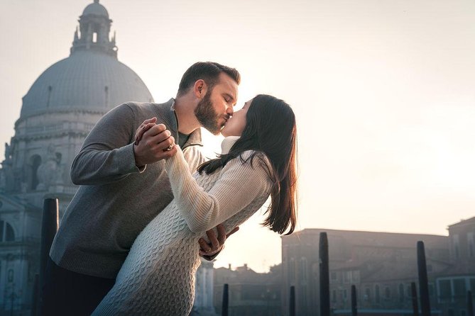 Private Photo Shoot in Venice With Gondola Ride - Cancellation Policy