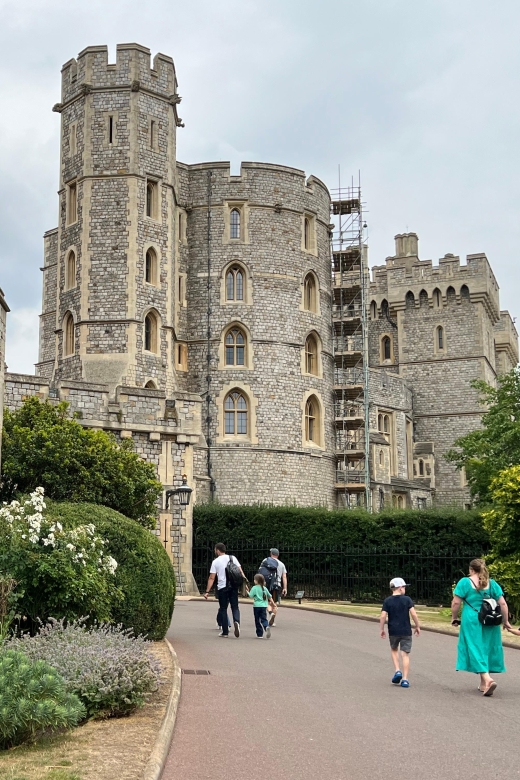 Private Trip to Windsor Castle and Stonehenge - Highlights