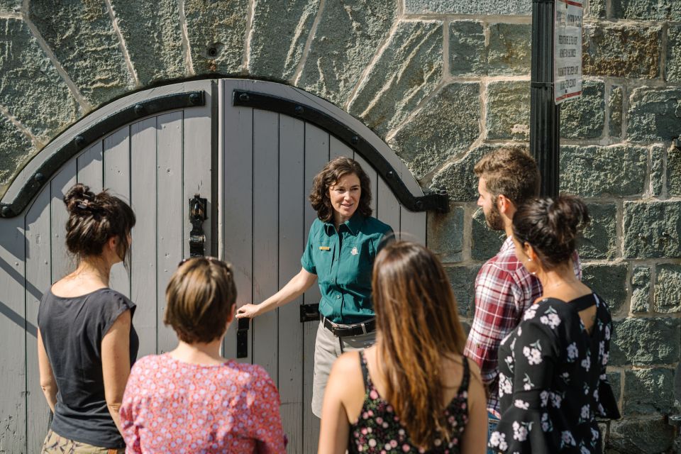 Québec: Fortifications of Old Québec Guided Walking Tour - Includes and Not Included