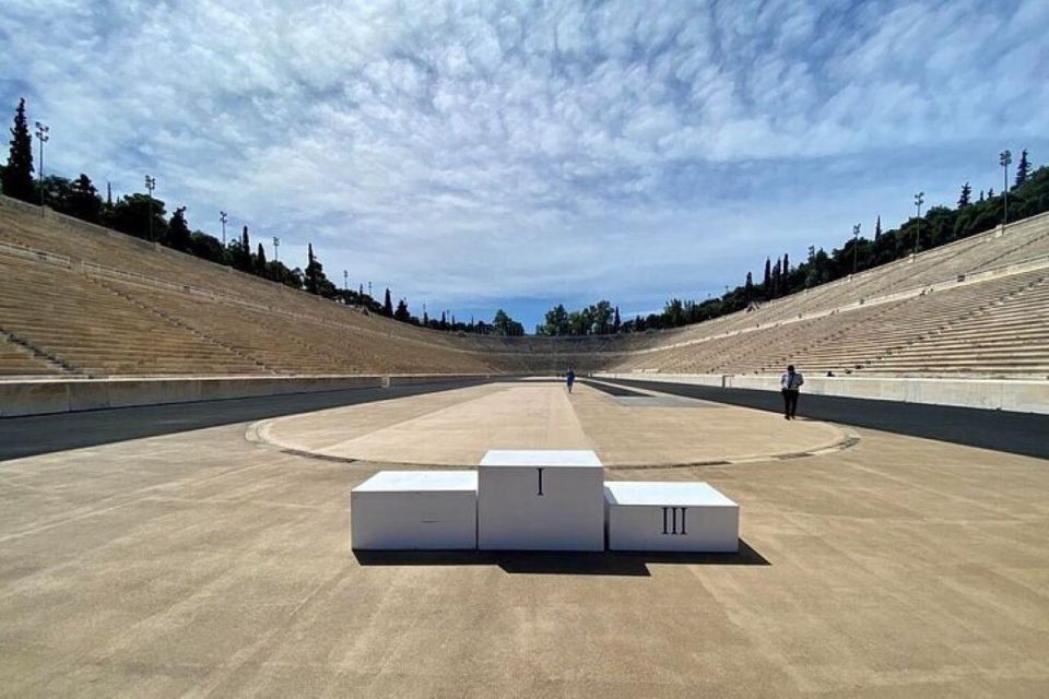 Running Through the History of Athens With Personal Trainer - Passing by Temple of Zeus